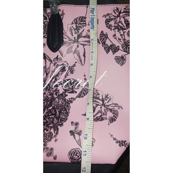 Victoria's Secret Tote , Pink Floral Design, 16 x 11.5 x 5 Gift w/ purchase - Picture 4 of 9